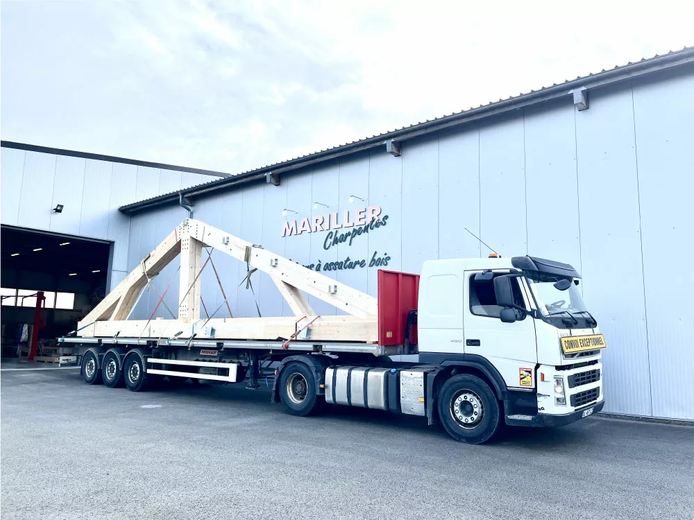MARILLER Charpentes - Orgelet - Camion